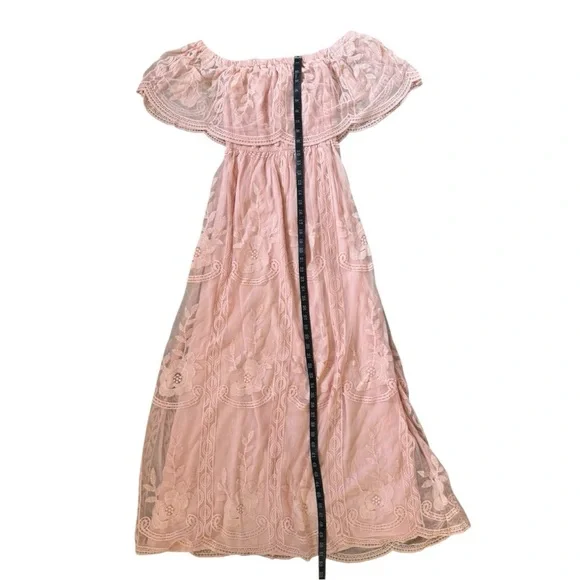 NEW Main Strip Elegant Off Shoulder Pink Lace Mesh Maxi Dress Scalloped Hem is available for purchase on au PAY Market - Imported Goods Online Store Co.Ltd. | au PAY Market - NEW Main Strip Elegant Off Shoulder Pink Lace Mesh Maxi Dress Scalloped Hem is available for purchase on au PAY Market - Imported Goods Online Store Co.Ltd. | au PAY Market -